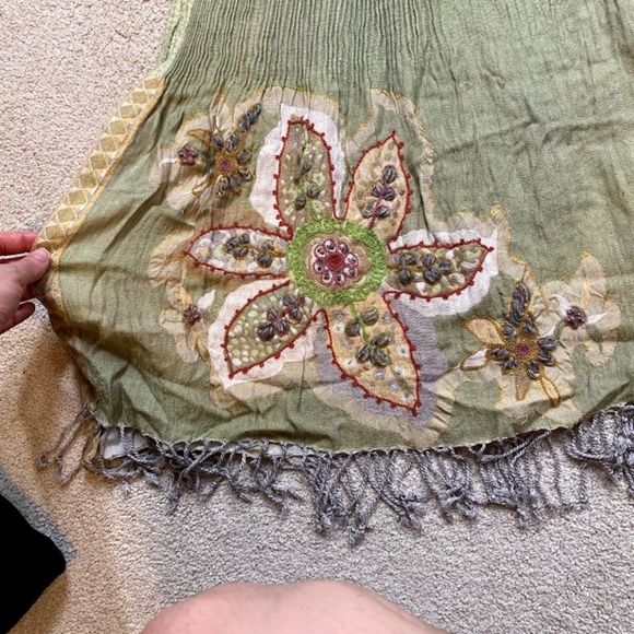 Anthropologie Green Embroidered Flower Scarf - Picture 2 of 4